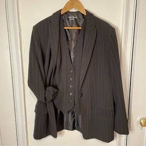 Norma Kamali Black/white pinstripe suit vest NWOT